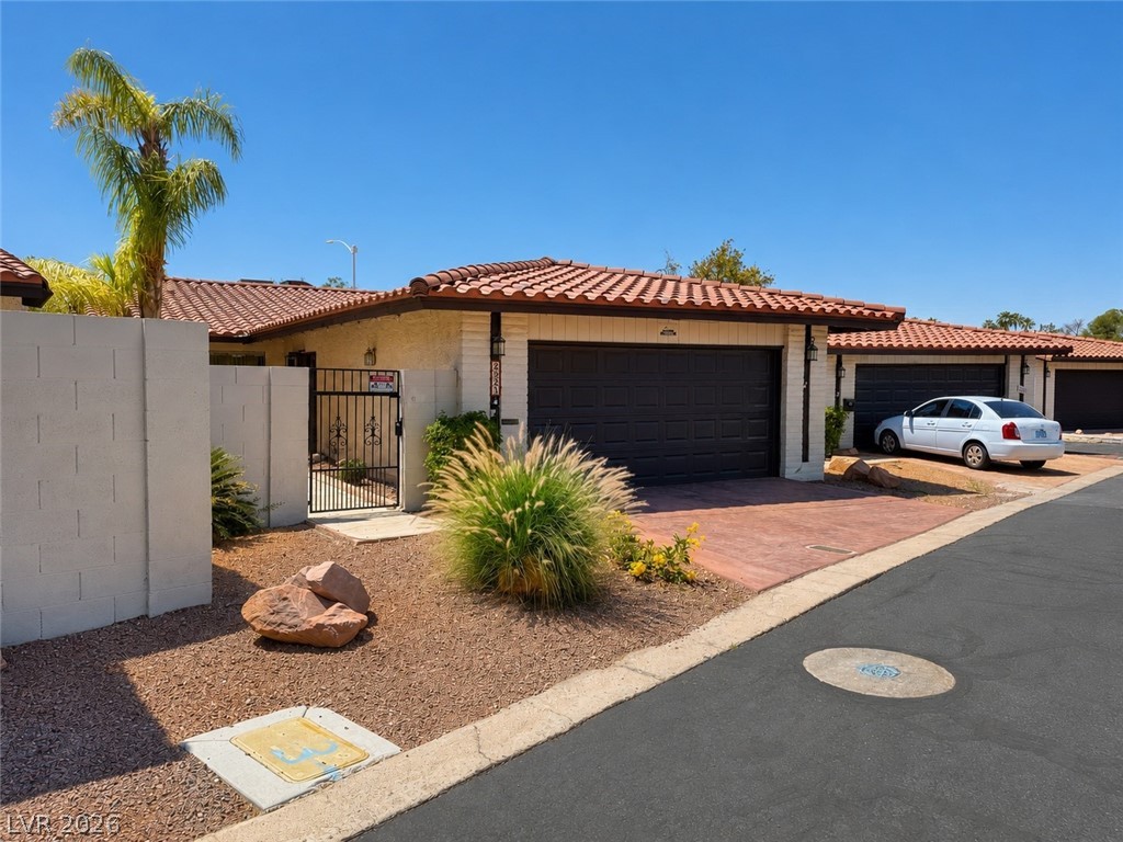 2521 Swan Lane Property Photo 2