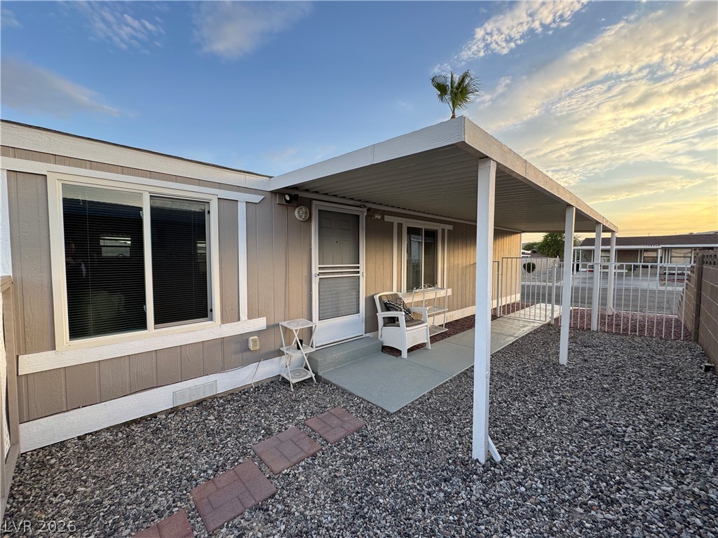 3250 Del Monte Street Property Photo 6