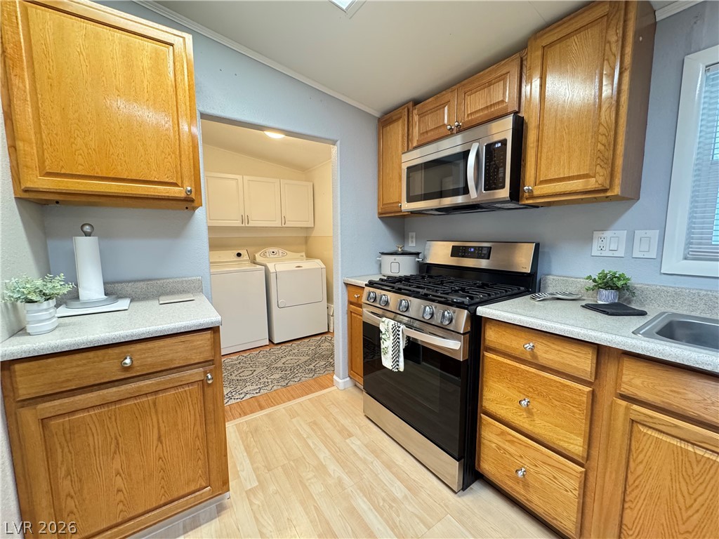 3250 Del Monte Street Property Photo 19
