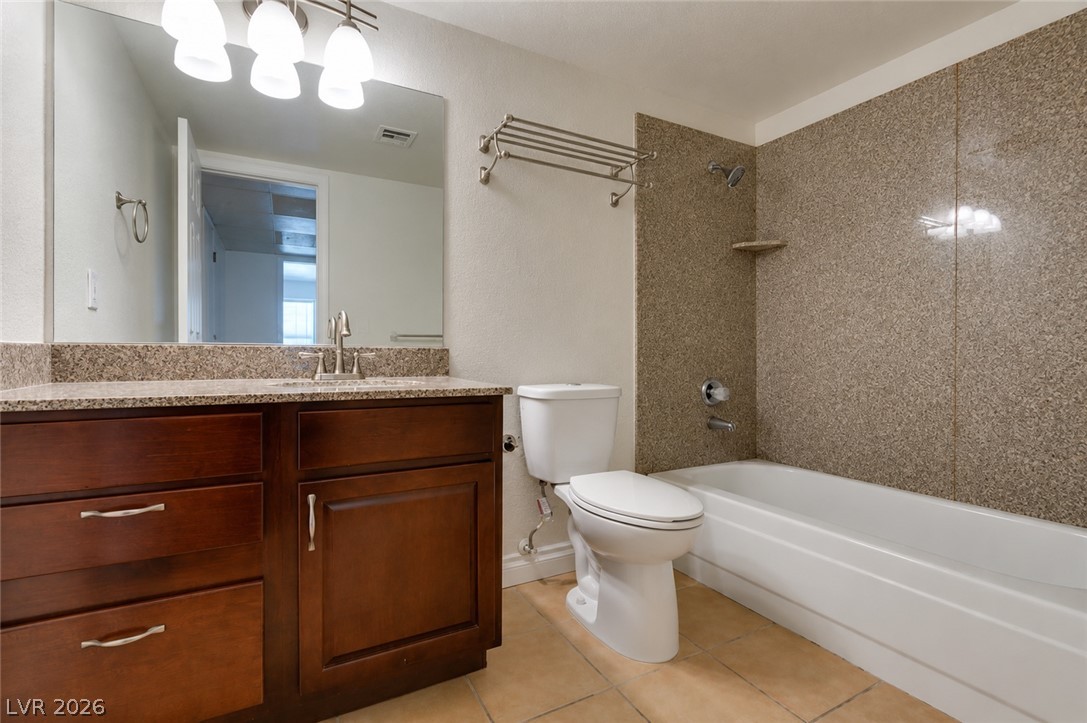 2606 South Durango Drive 246 Property Photo 20