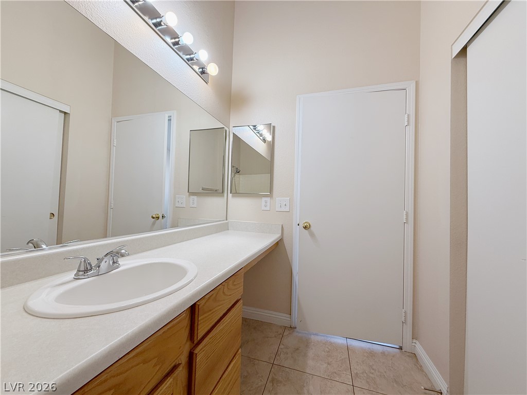 3320 Park Town Street Property Photo 7