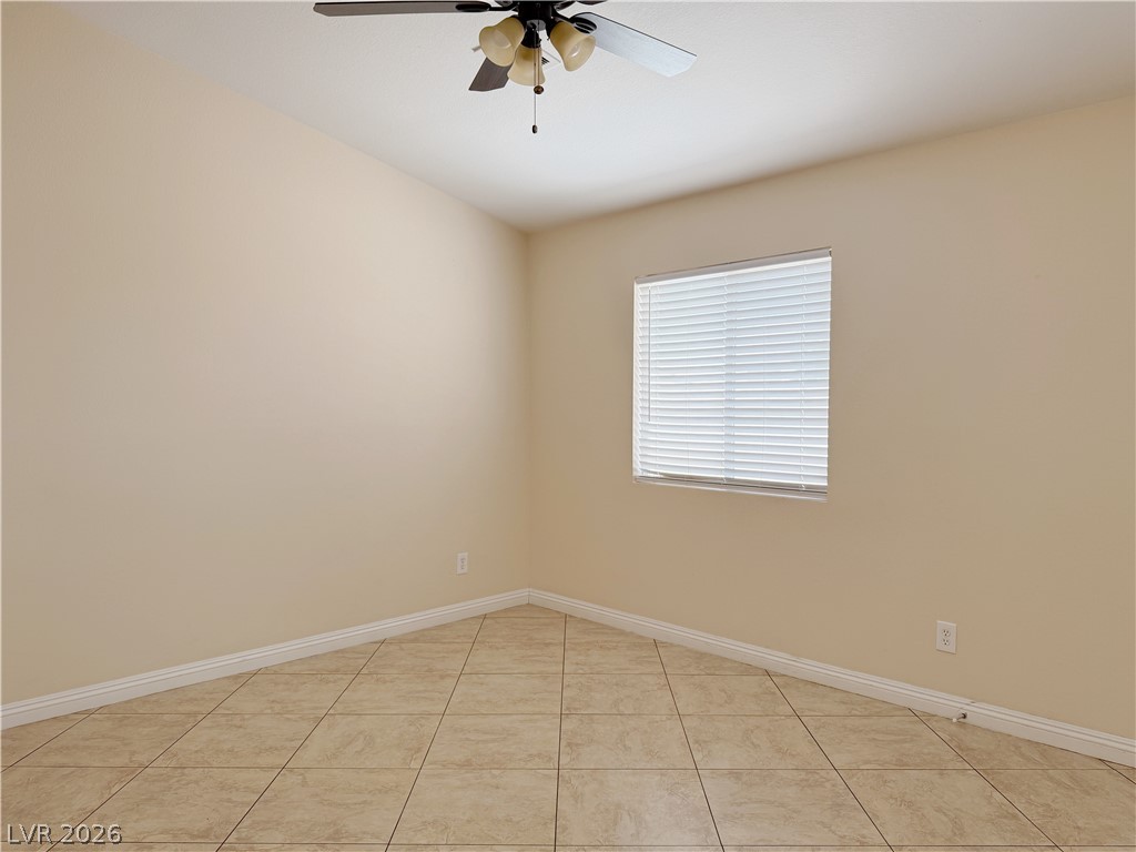 3320 Park Town Street Property Photo 13