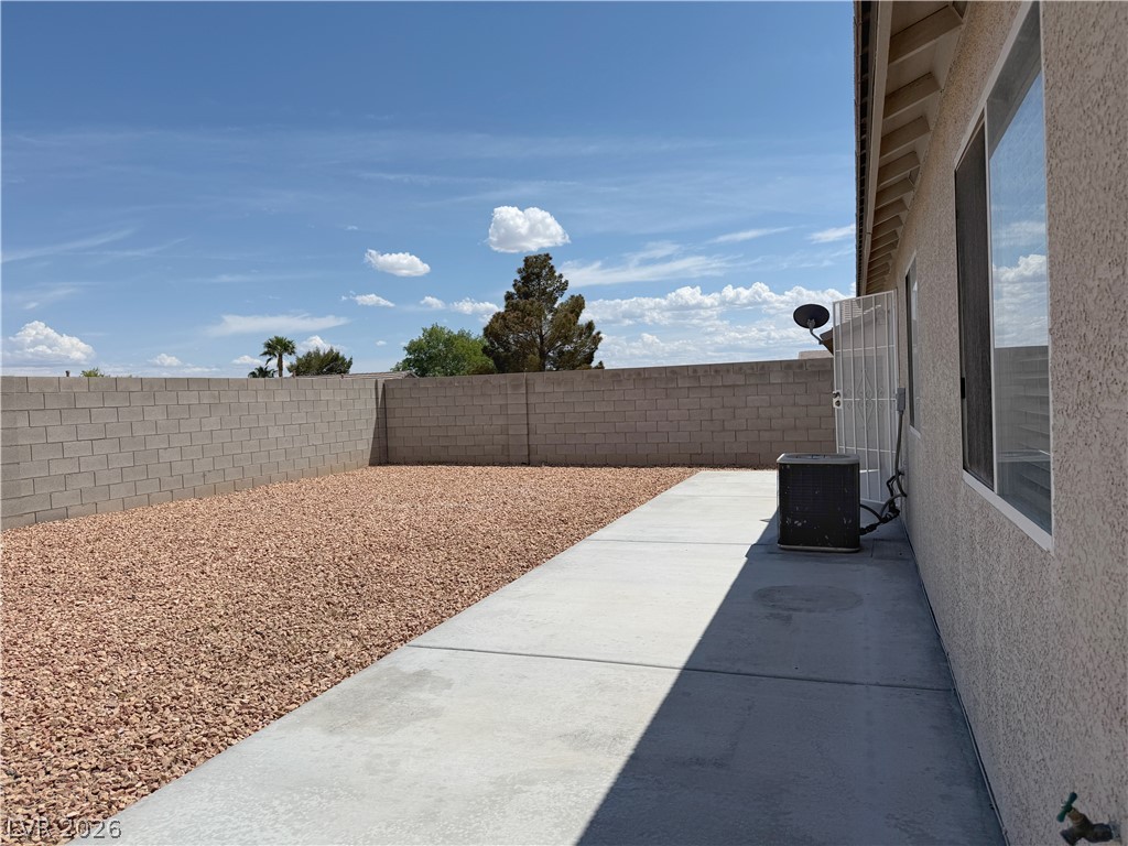 3320 Park Town Street Property Photo 22