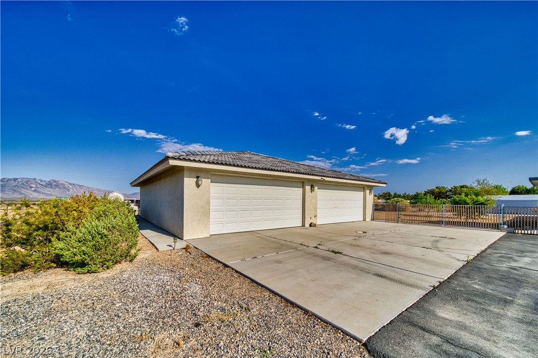 6580 South Paula Drive Property Photo 6