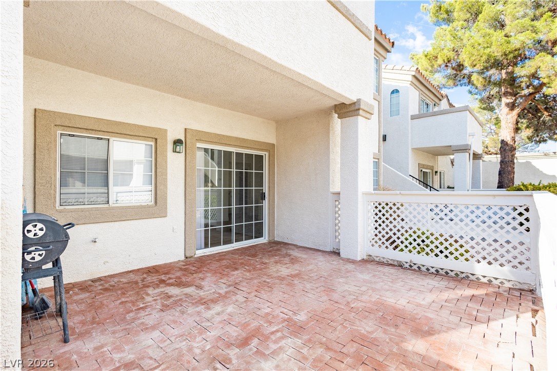 323 Seine Way 323 Property Photo 16