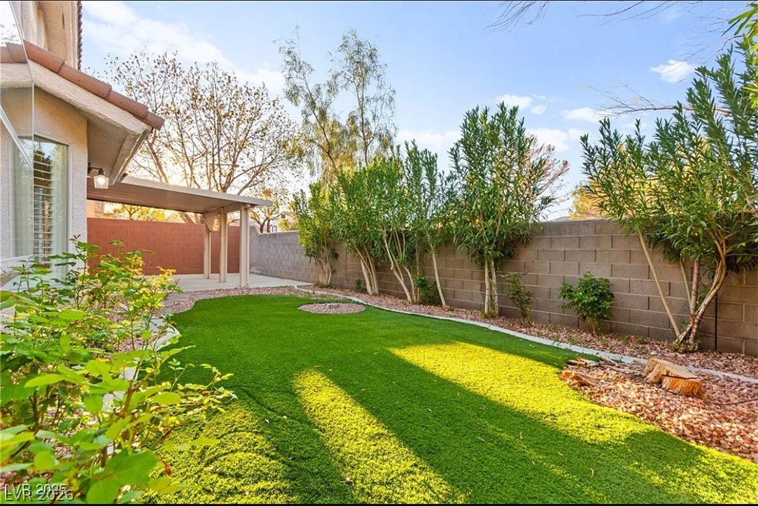 8528 Sierra Cima Lane Property Photo 16
