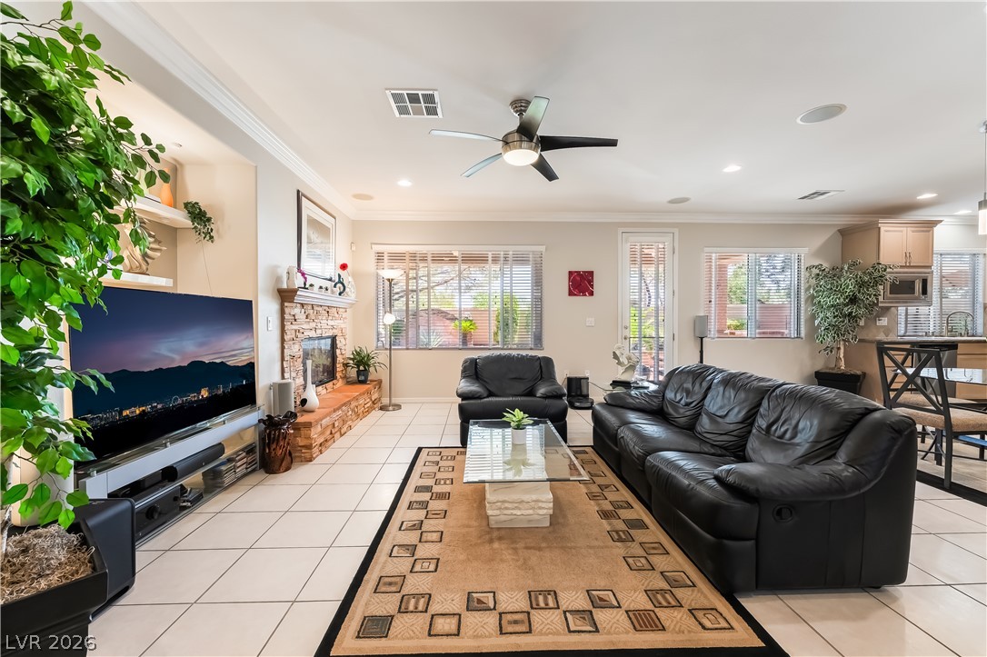 186 Uccello Drive Property Photo 13