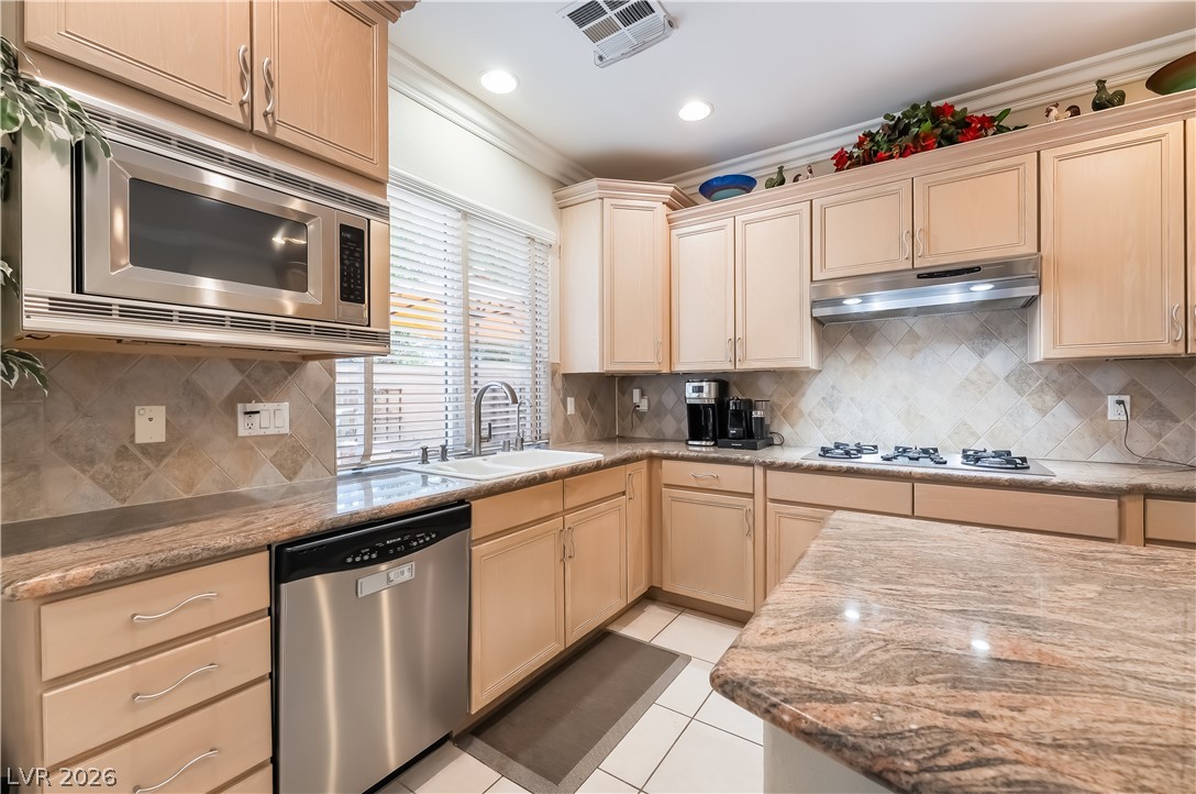 186 Uccello Drive Property Photo 16