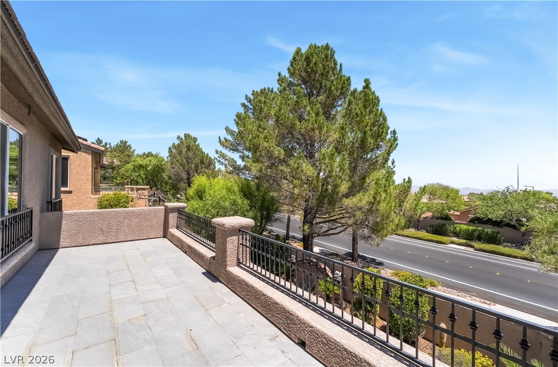 186 Uccello Drive Property Photo 28
