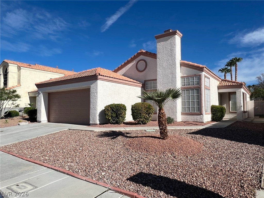 9824 Cross Creek Way Property Photo 2