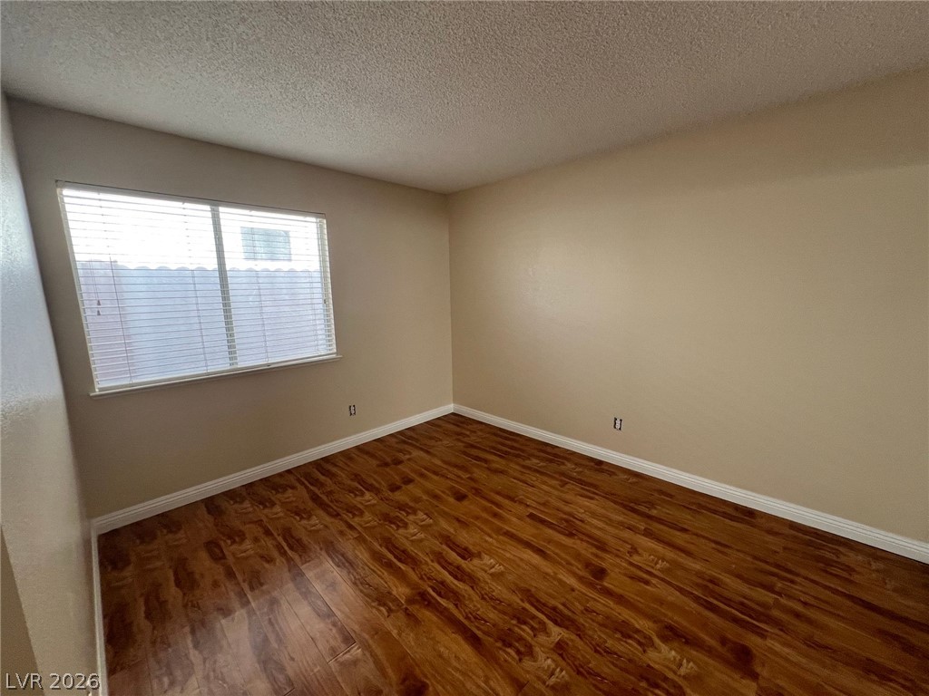 9824 Cross Creek Way Property Photo 26