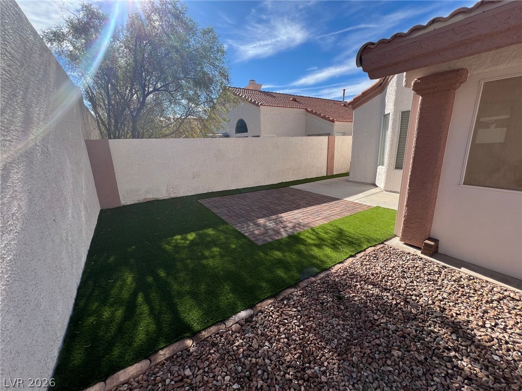 9824 Cross Creek Way Property Photo 32