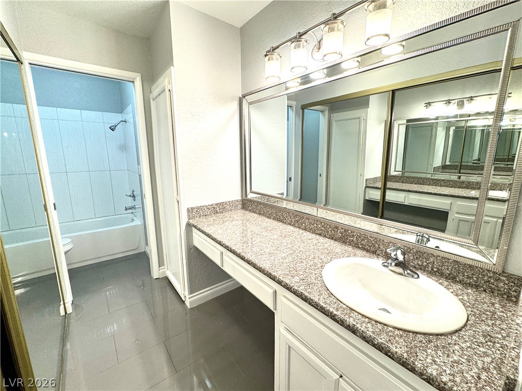 6250 West Flamingo Road 48 Property Photo 15
