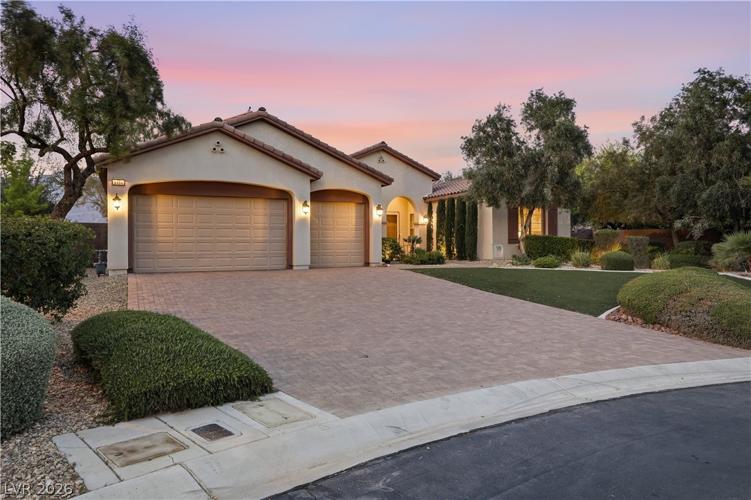 8484 Illusionary Magic Circle Property Photo 1
