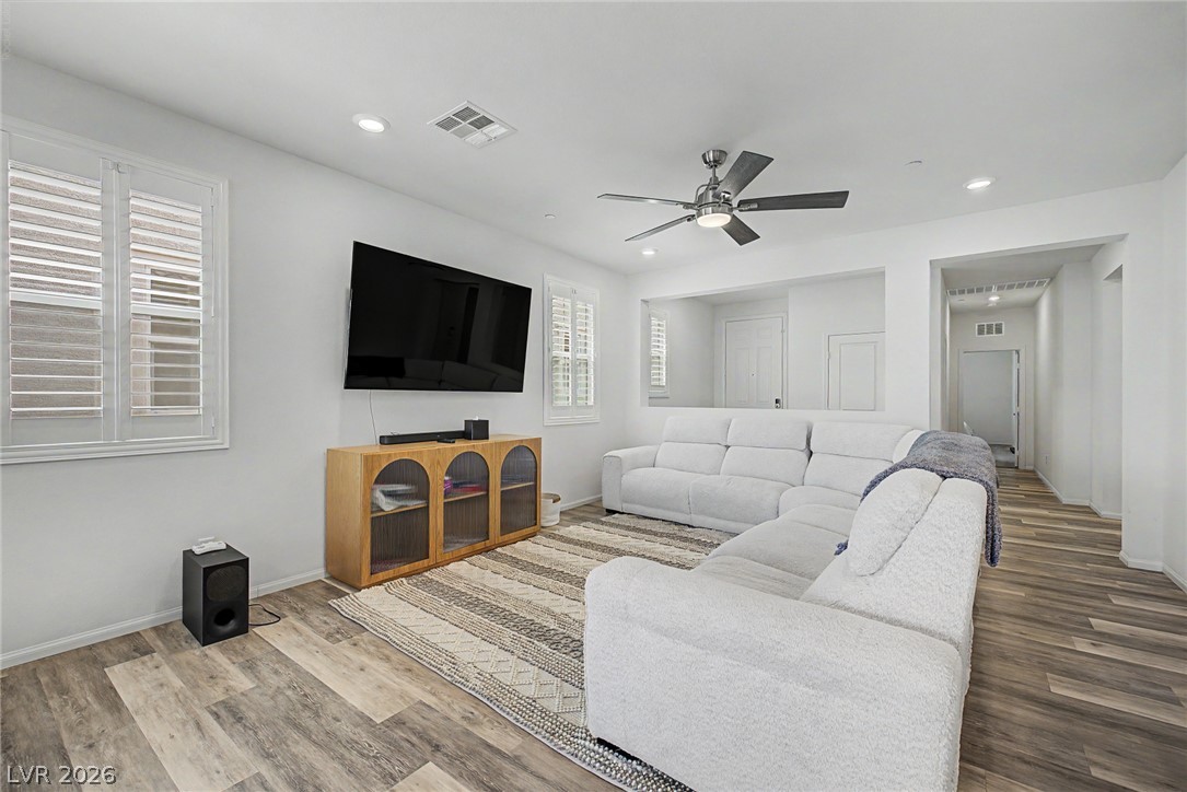 2936 Duverney Avenue Property Photo 7
