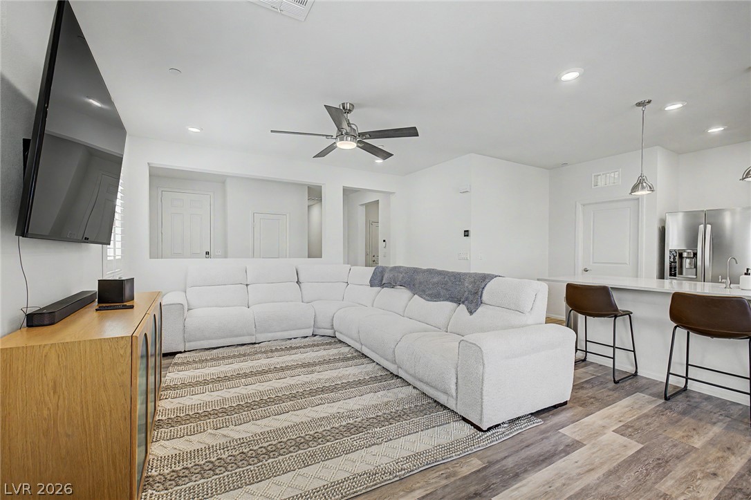 2936 Duverney Avenue Property Photo 8