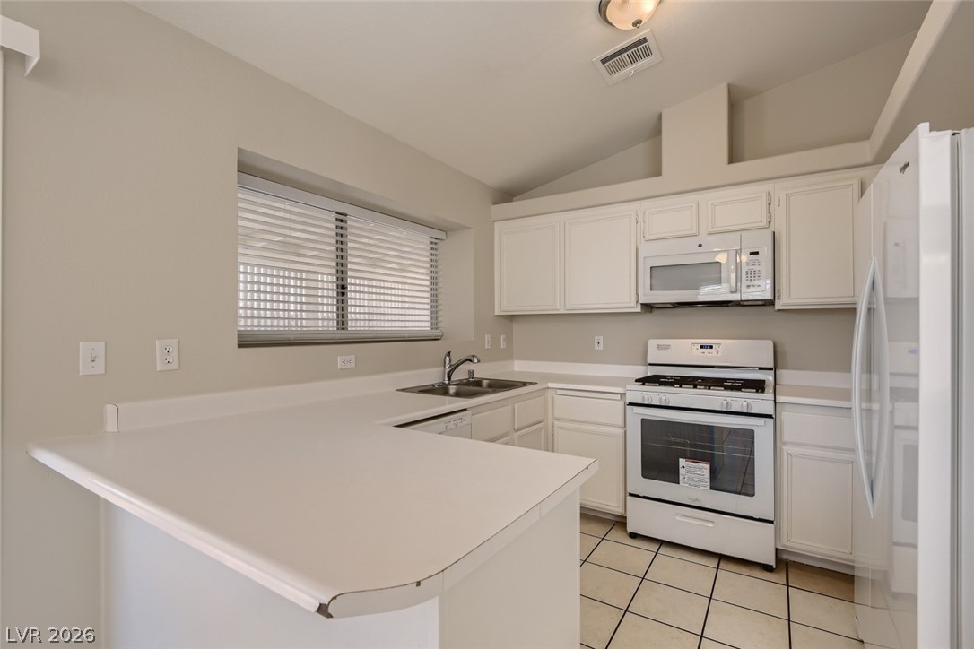 1833 Fan Fare Drive Property Photo 6
