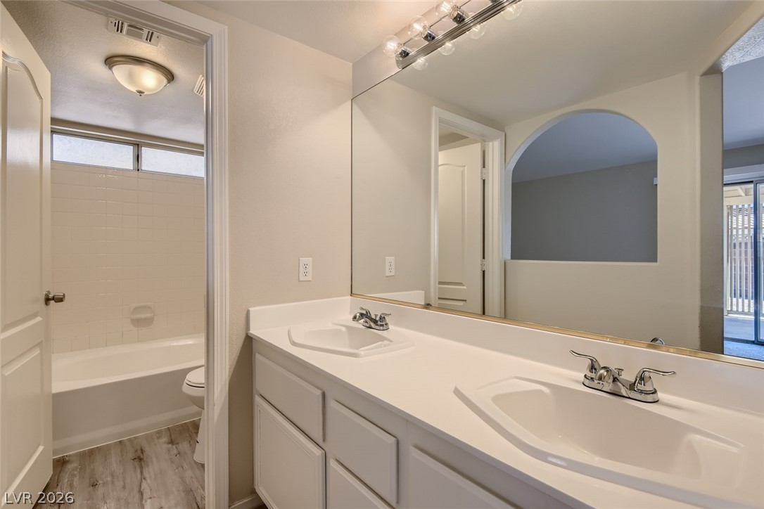 1833 Fan Fare Drive Property Photo 8