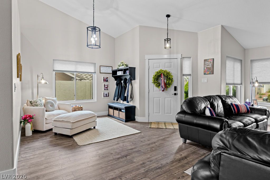 104 Mint Orchard Drive Property Photo 4