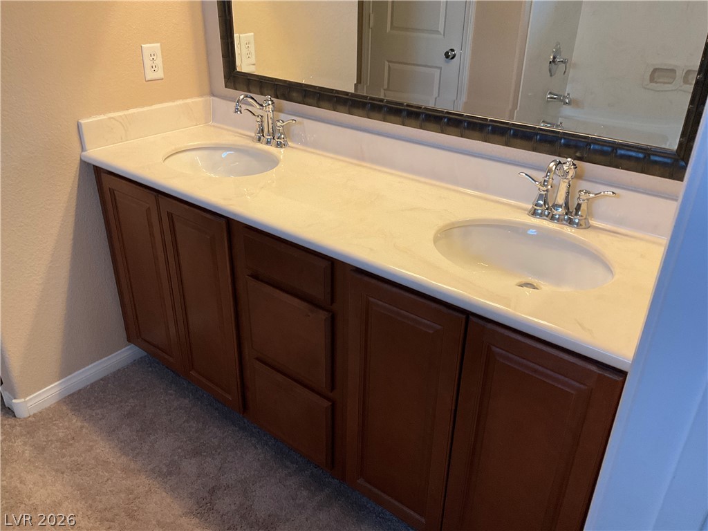 2080 Airy Petals Walk Property Photo 12
