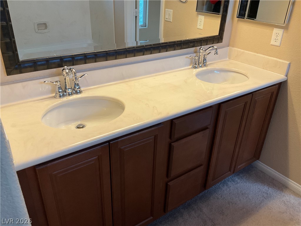 2080 Airy Petals Walk Property Photo 14