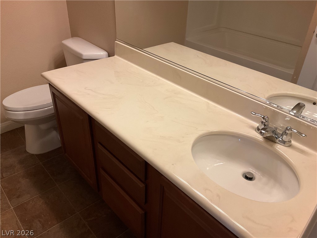2080 Airy Petals Walk Property Photo 16