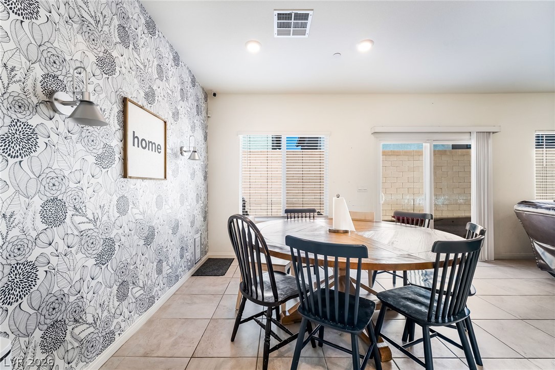 1087 Gentle Swan Street Property Photo 14