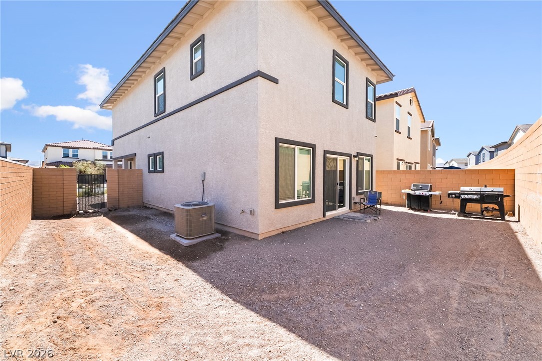 1087 Gentle Swan Street Property Photo 32