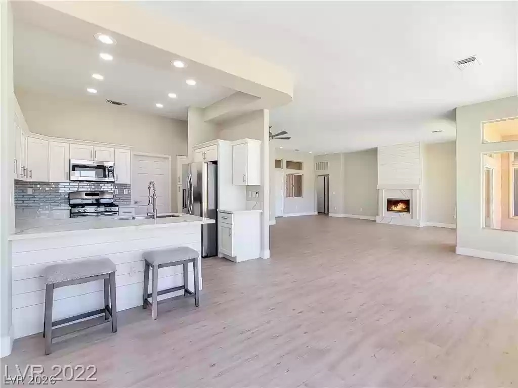 2728 Faiss Drive Property Photo 15