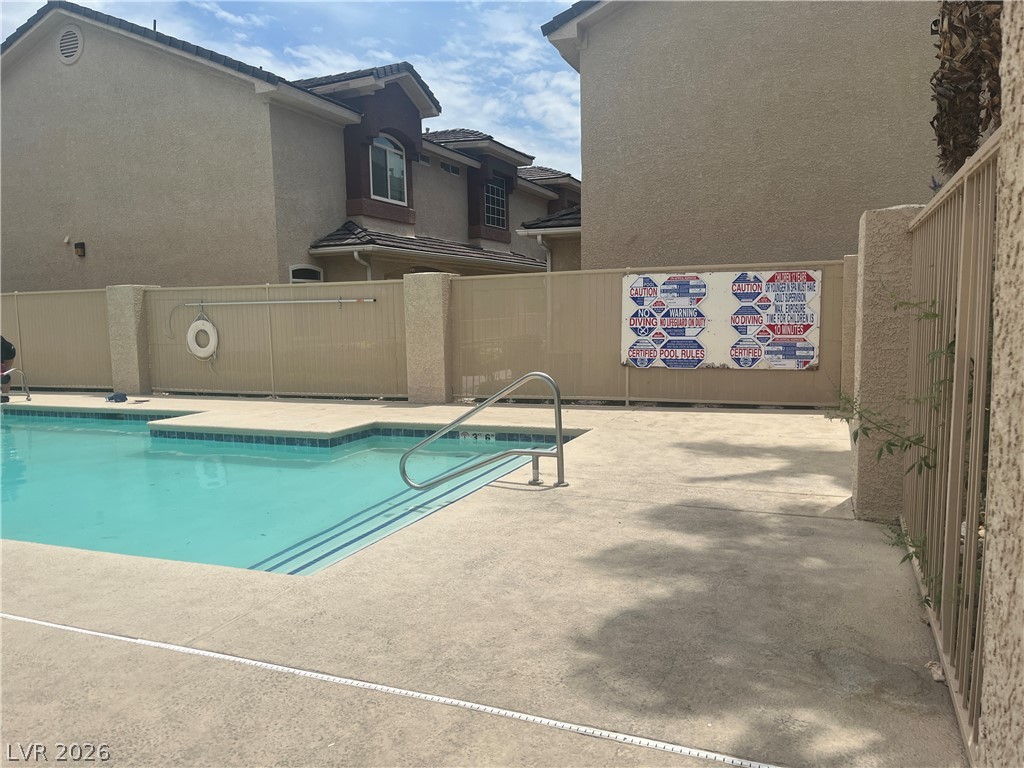 913 Nevada Sky Street Property Photo 5