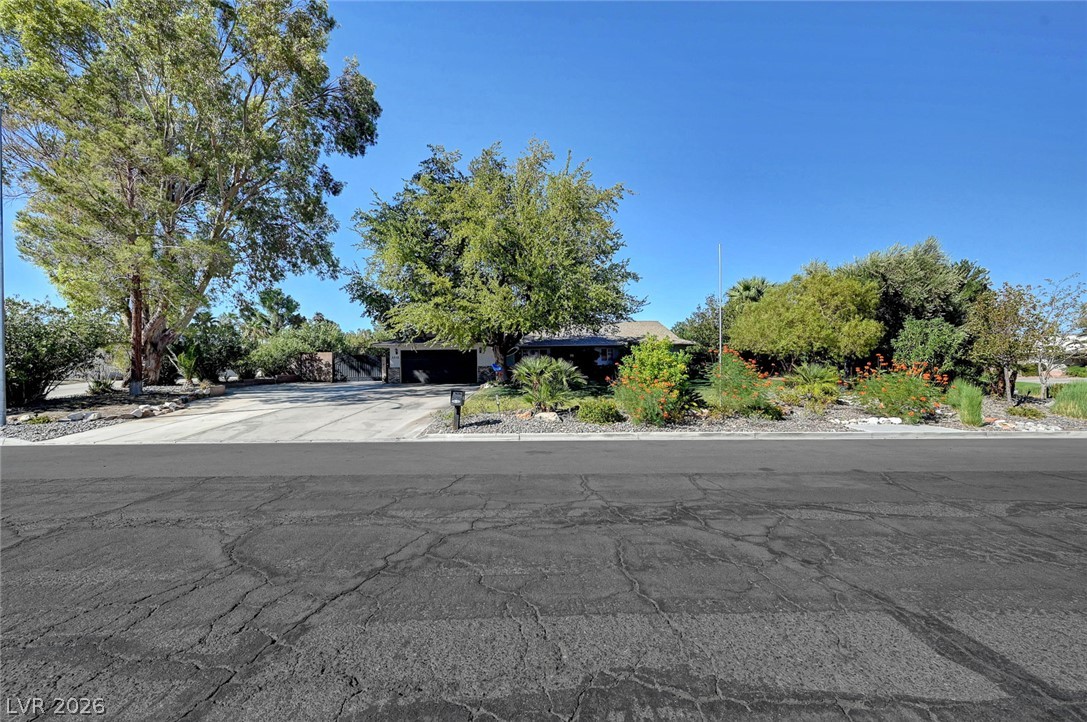 3310 West Mardon Avenue Property Photo 1