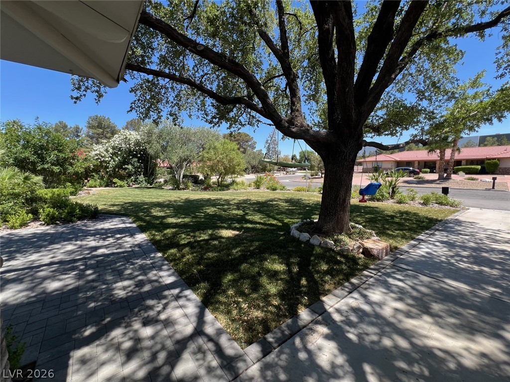 3310 West Mardon Avenue Property Photo 3