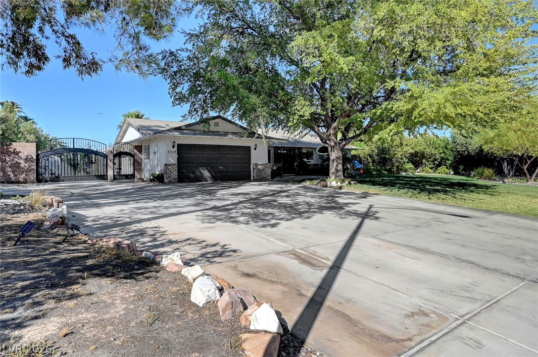 3310 West Mardon Avenue Property Photo 3