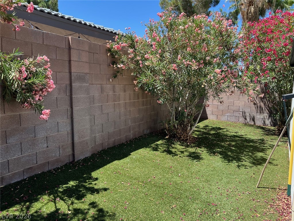 3310 West Mardon Avenue Property Photo 4