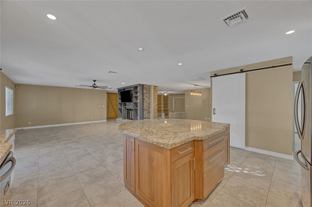 3310 West Mardon Avenue Property Photo 27