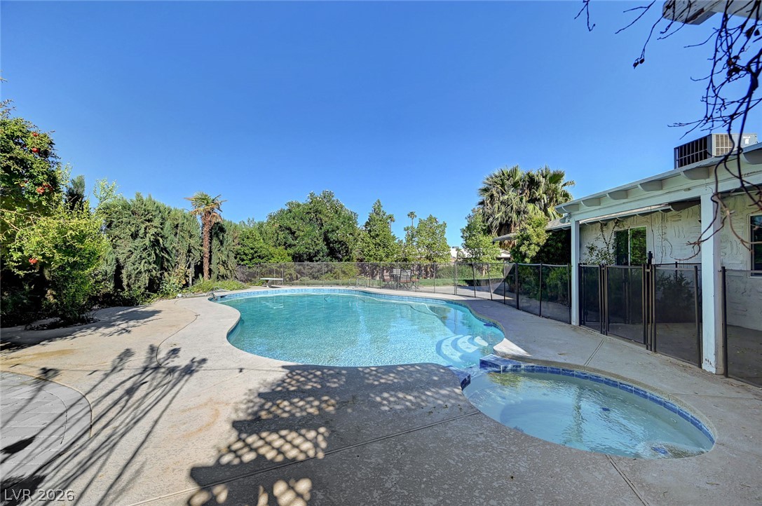 3310 West Mardon Avenue Property Photo 54