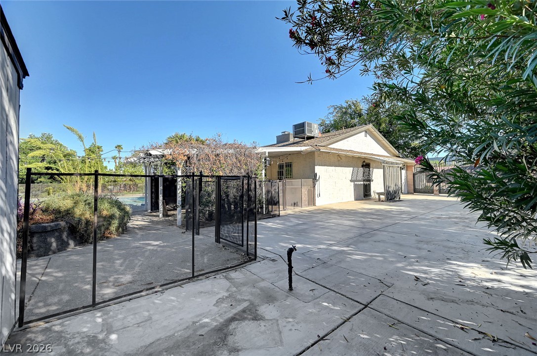 3310 West Mardon Avenue Property Photo 66