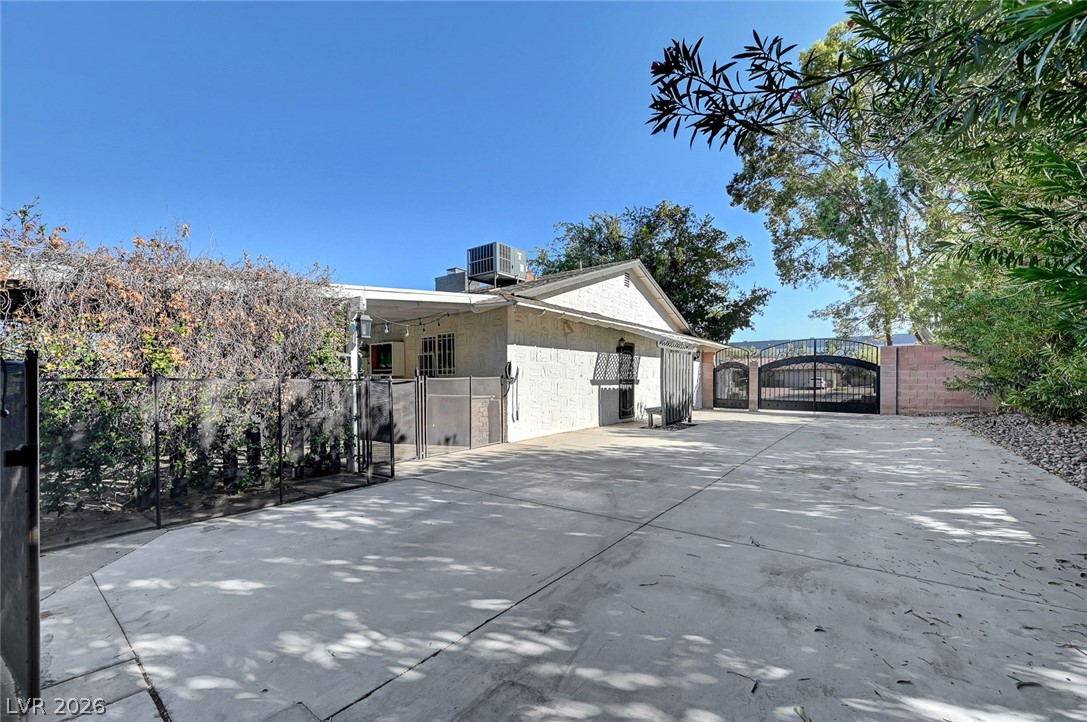 3310 West Mardon Avenue Property Photo 67
