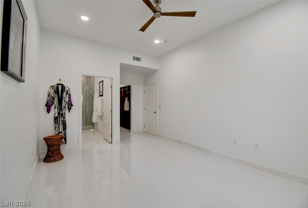 8985 South Durango Drive 1152 Property Photo 15