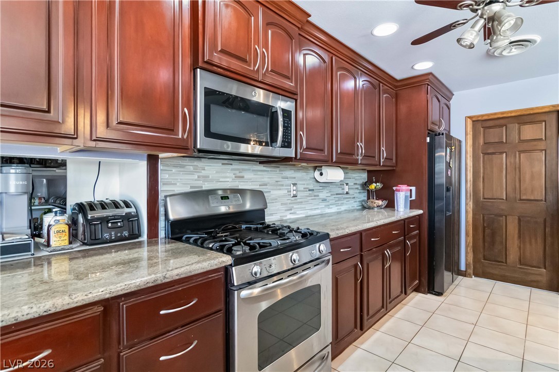 1727 Cherokee Lane Property Photo 17