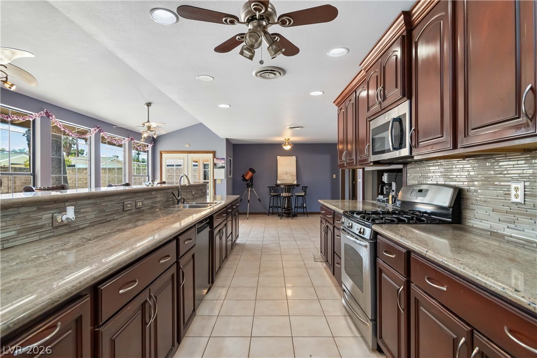 1727 Cherokee Lane Property Photo 19