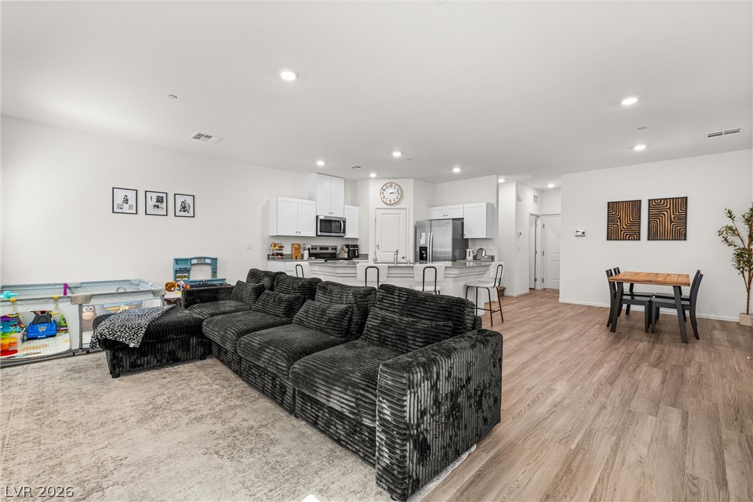 7855 Pandora Sky Street 3 Property Photo 5