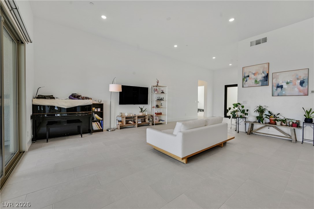 472 Sand Dune Arch Street Property Photo 11
