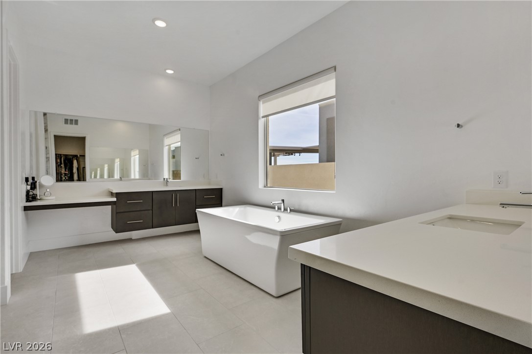 472 Sand Dune Arch Street Property Photo 25