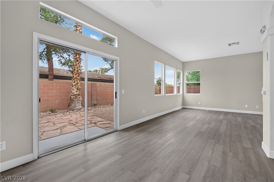 1836 Fossil Butte Way Property Photo 17