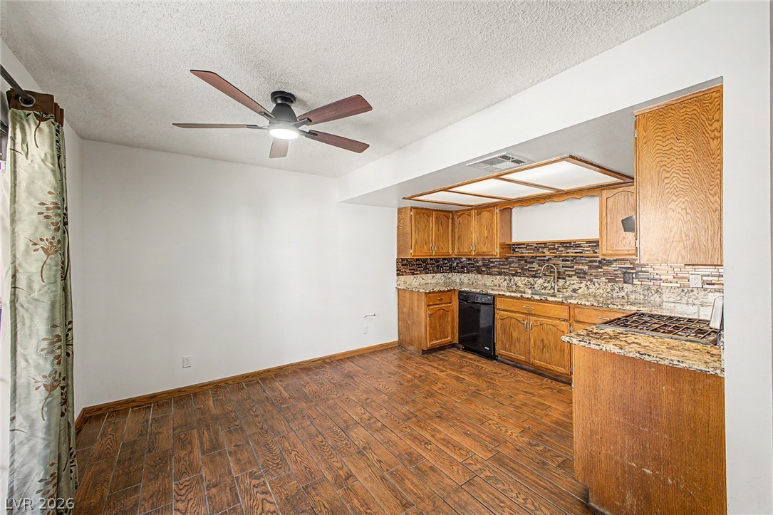 6643 West Tropicana Avenue 104 Property Photo 9