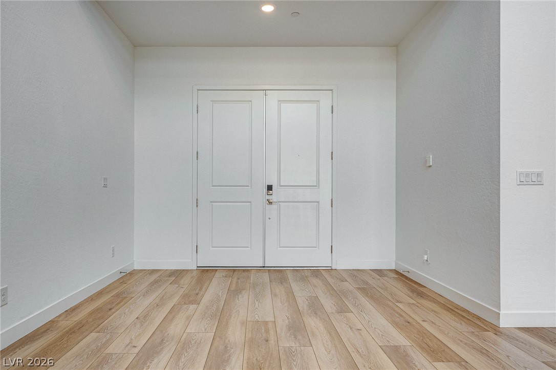372 Portia Village Drive Property Photo 5