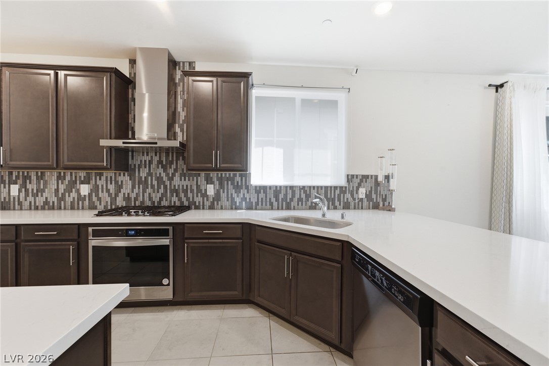 3749 Battipaglia Avenue Property Photo 4
