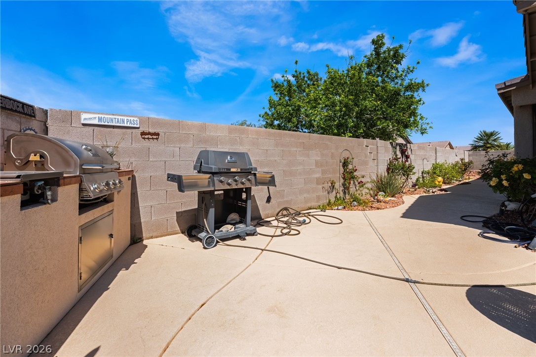 8528 Bandits Bluff Avenue Property Photo 44