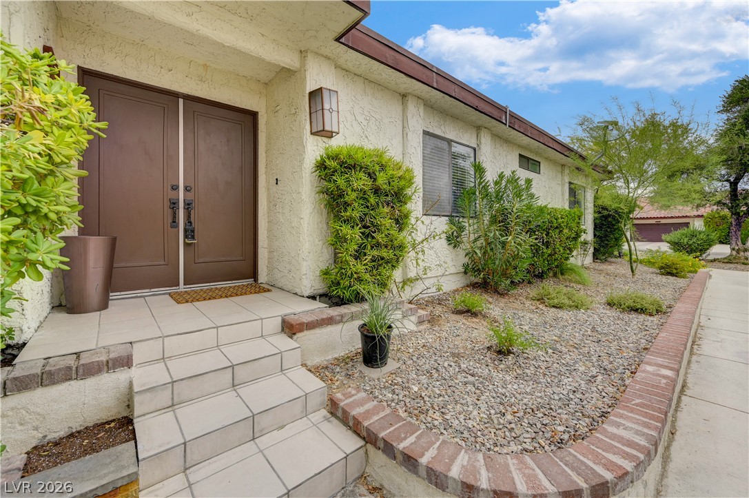 2695 San Lago Court Property Photo 2